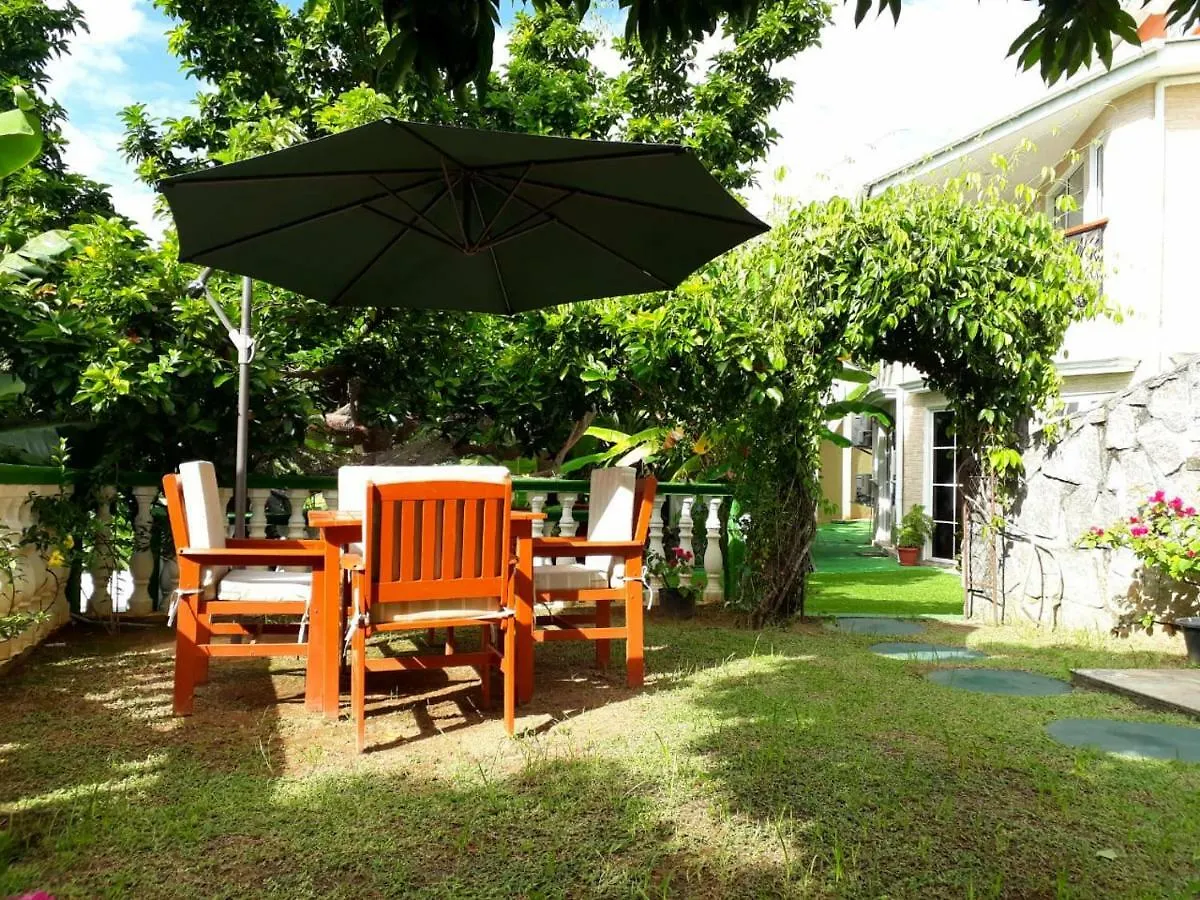 شقة Hibiscus House Seychelles Self Catering فيكتوريا