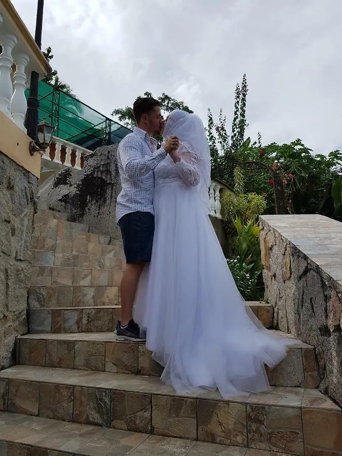 شقة Hibiscus House Seychelles Self Catering فيكتوريا